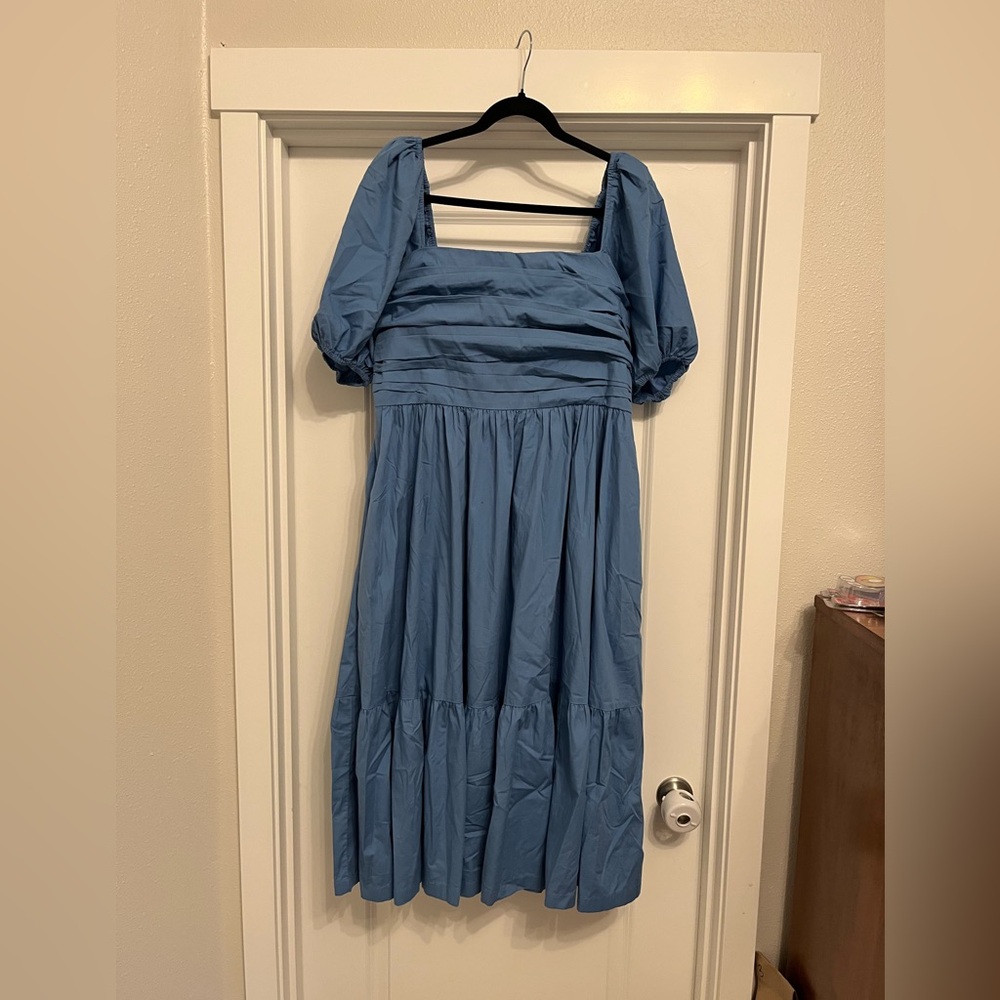 Abercrombie & Fitch Emerson Midi Dress